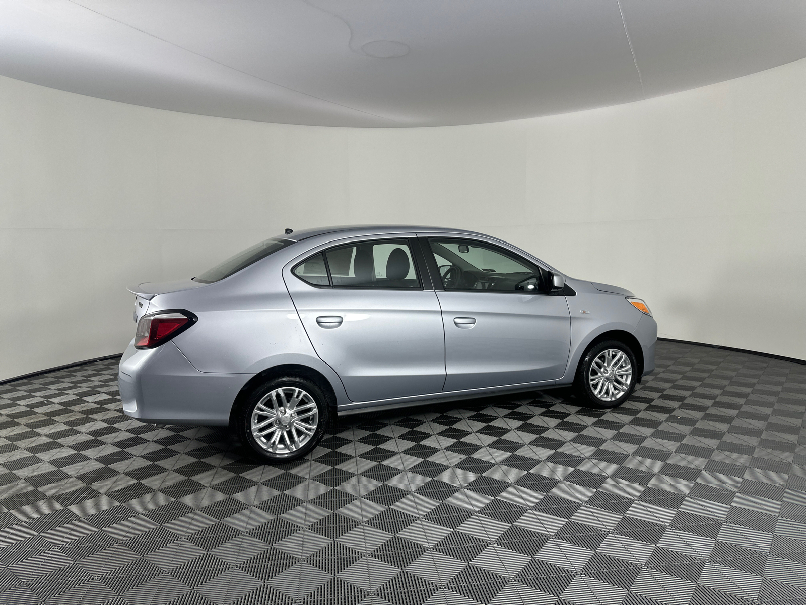 2024 Mitsubishi Mirage G4 LE 20