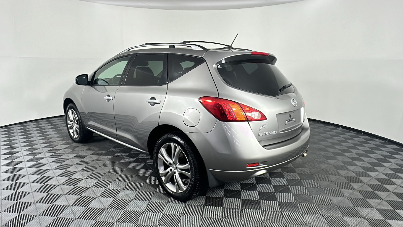 2010 Nissan Murano LE 11