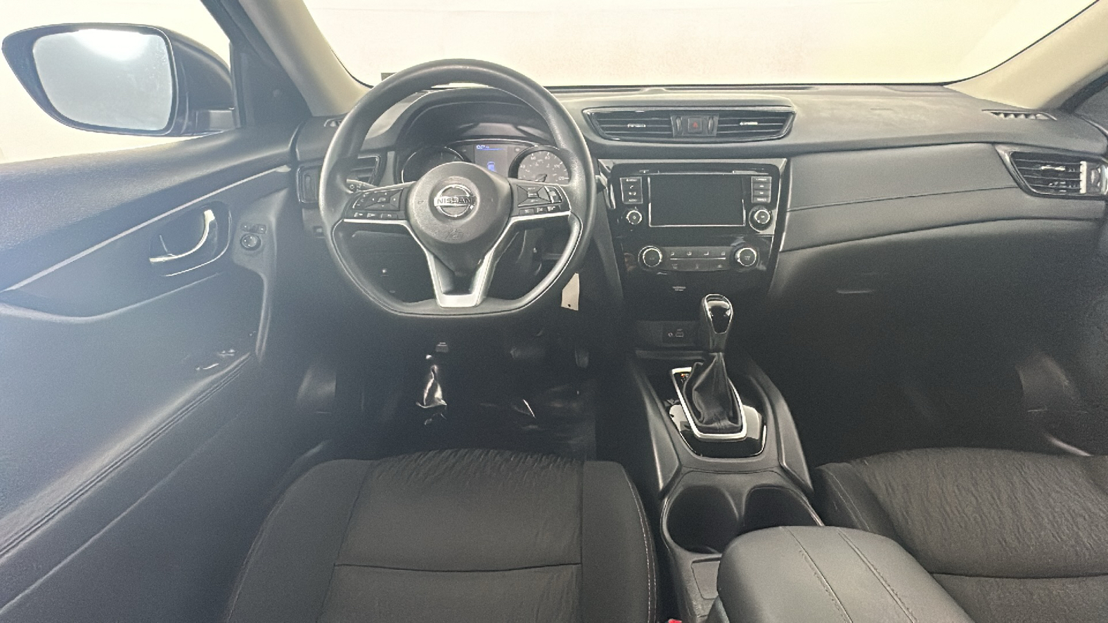 2018 Nissan Rogue S 29