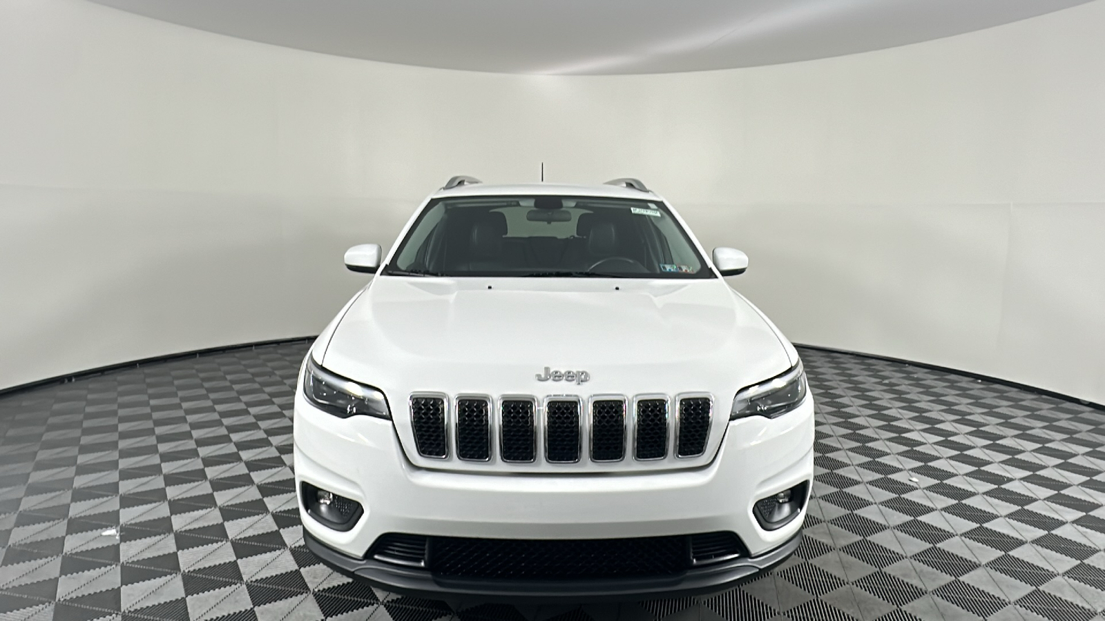 2019 Jeep Cherokee Latitude Plus 4