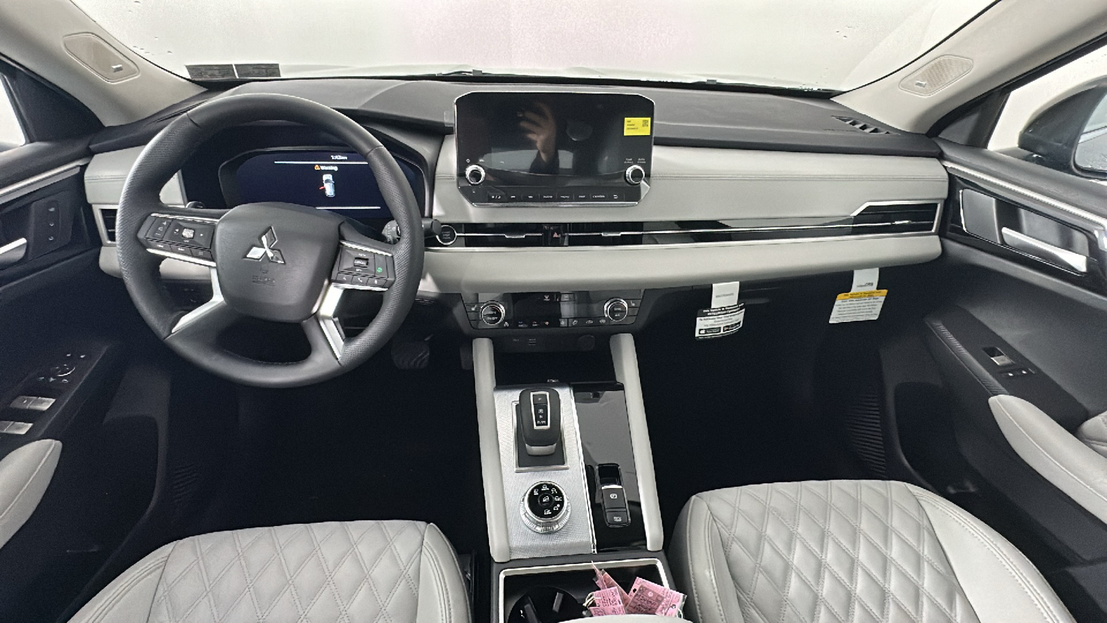 2024 Mitsubishi Outlander SEL 27