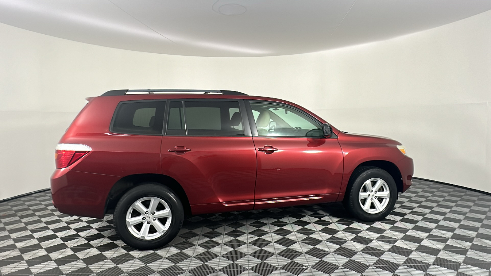 2010 Toyota Highlander SE 21