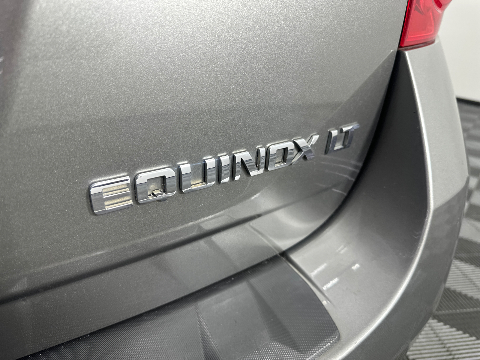 2012 Chevrolet Equinox LT 17