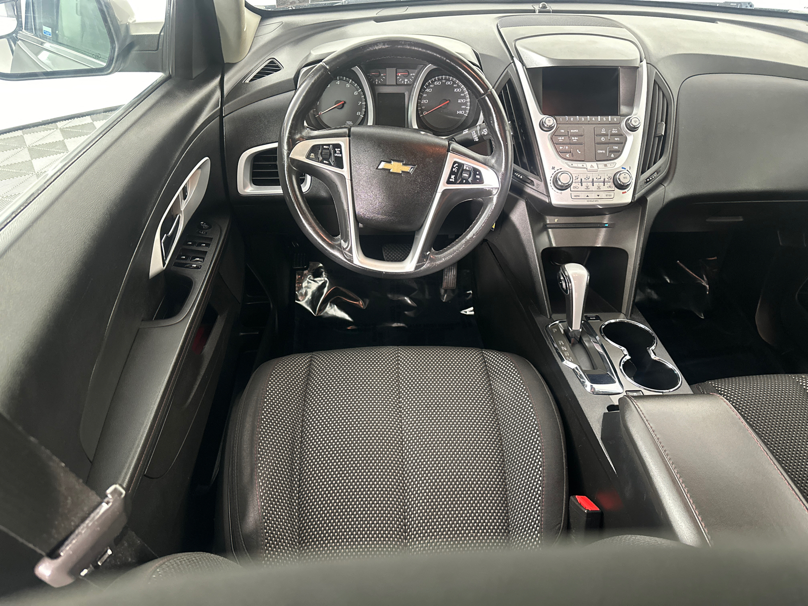 2012 Chevrolet Equinox LT 27