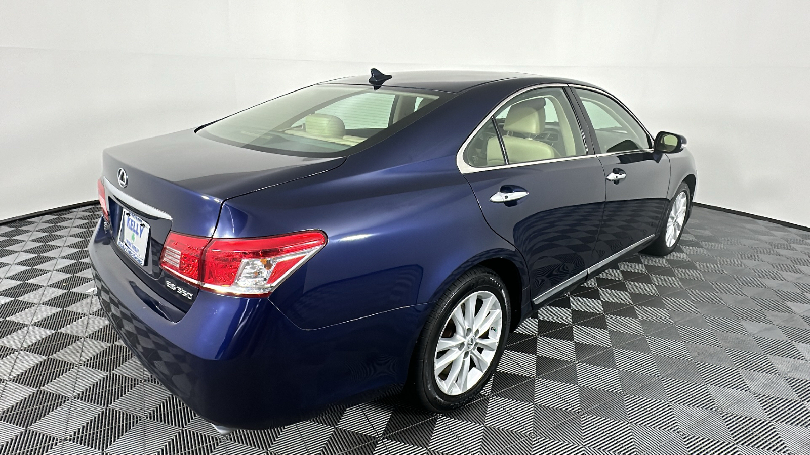 2011 Lexus ES 350 17