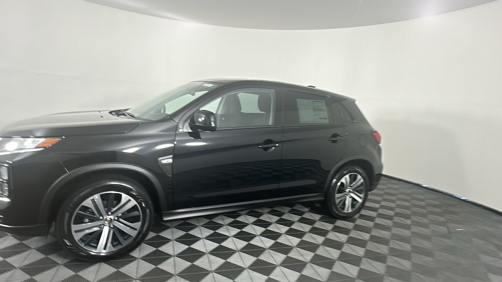 2024 Mitsubishi Outlander Sport 2.0 ES 10