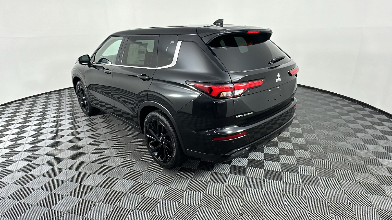 2024 Mitsubishi Outlander SE Black Edition w/Pano Roof 11