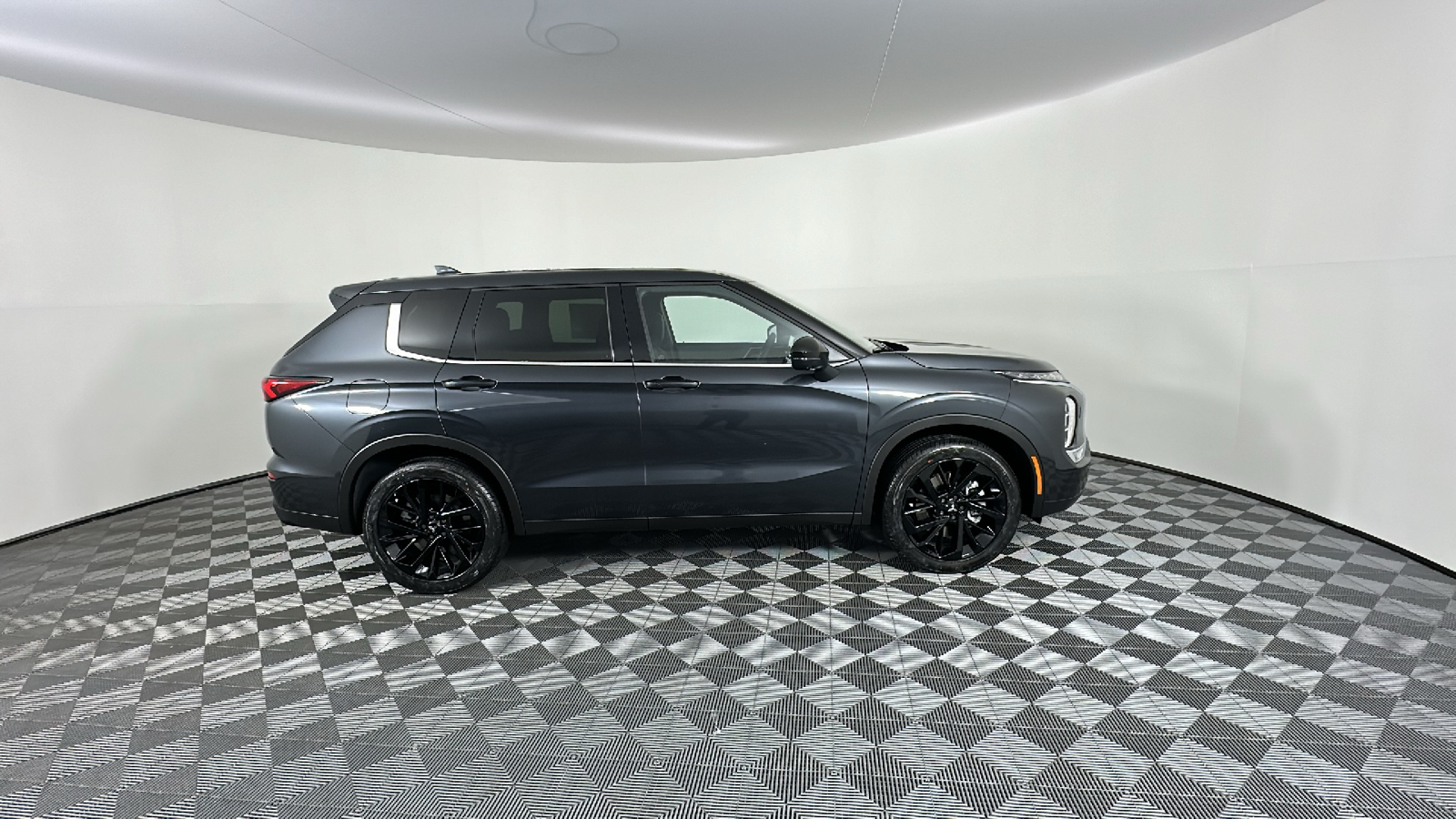 2024 Mitsubishi Outlander SE Black Edition w/Pano Roof 19