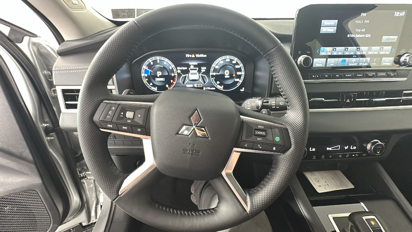 2024 Mitsubishi Outlander SE 36