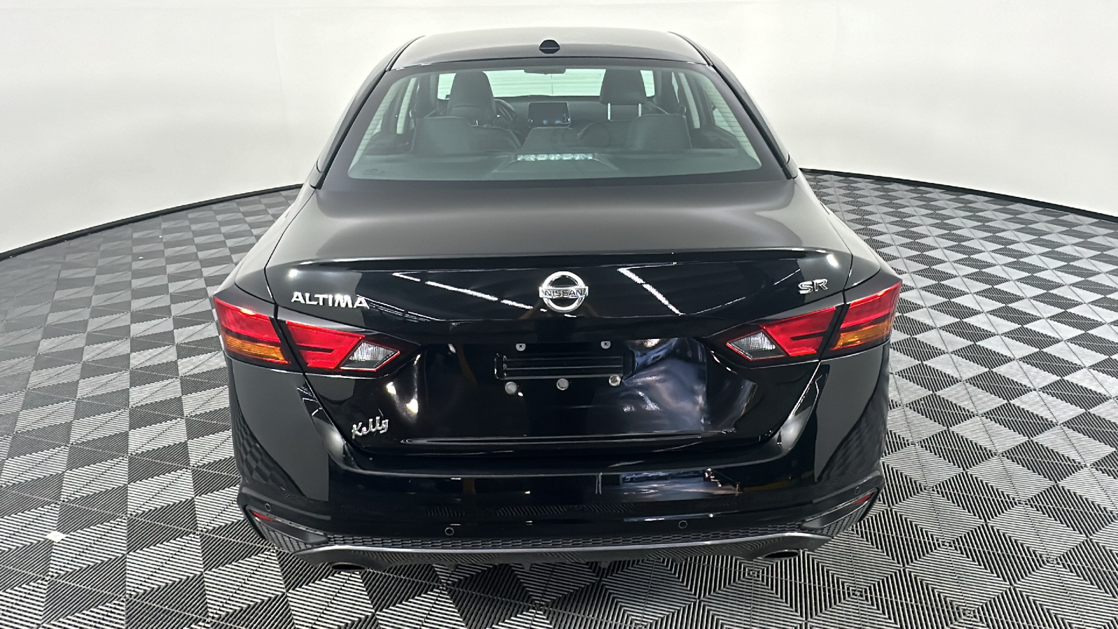 2021 Nissan Altima 2.5 SR 15