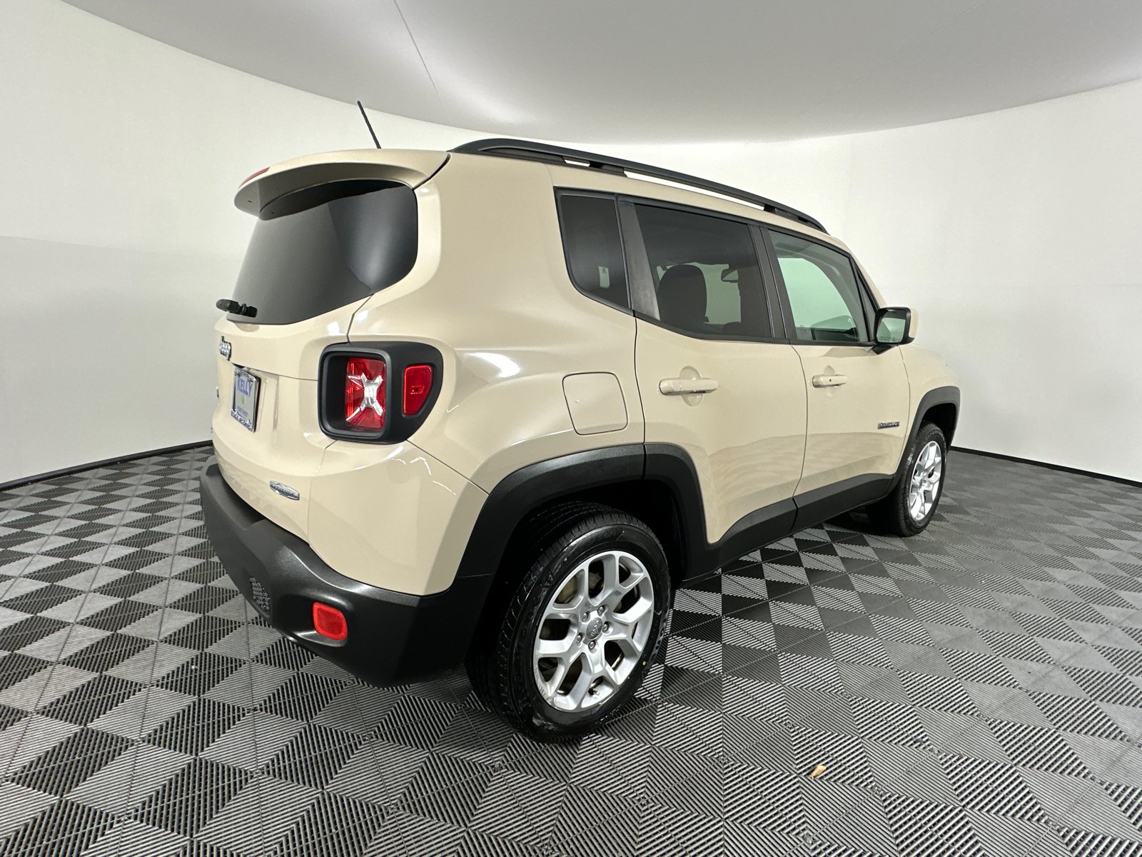 2016 Jeep Renegade Latitude 16