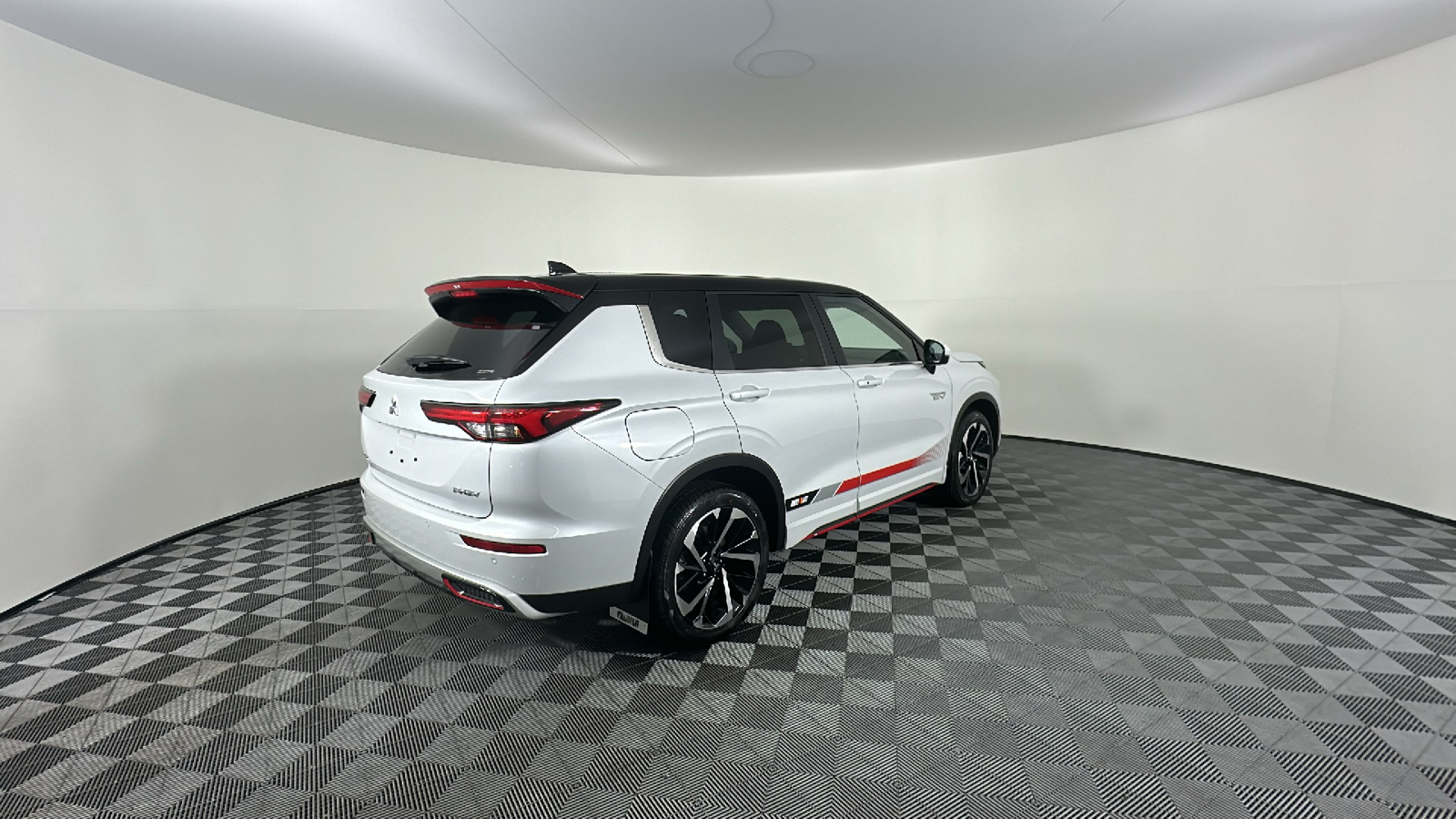 2024 Mitsubishi Outlander PHEV SE 16