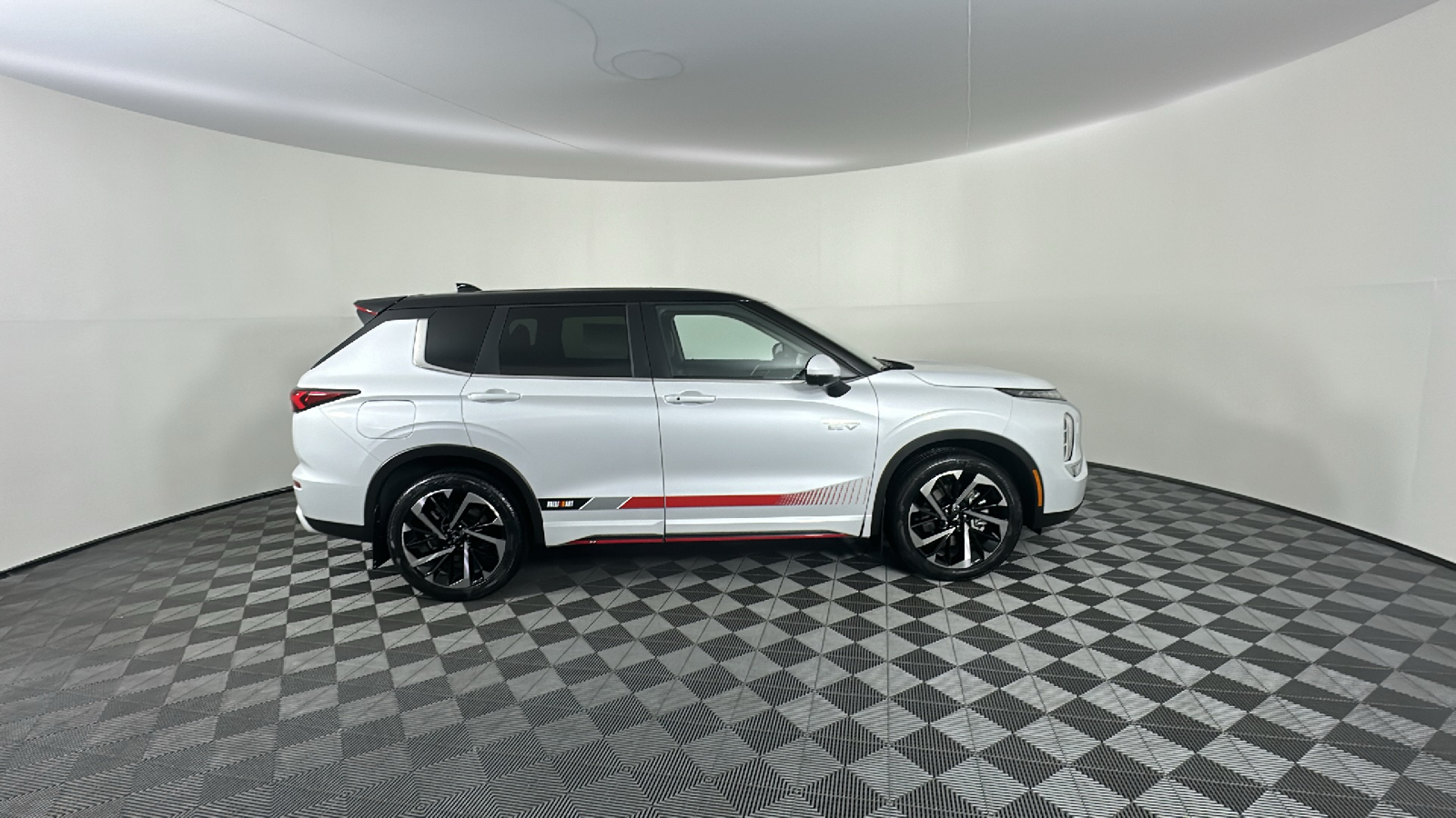 2024 Mitsubishi Outlander PHEV SE 19