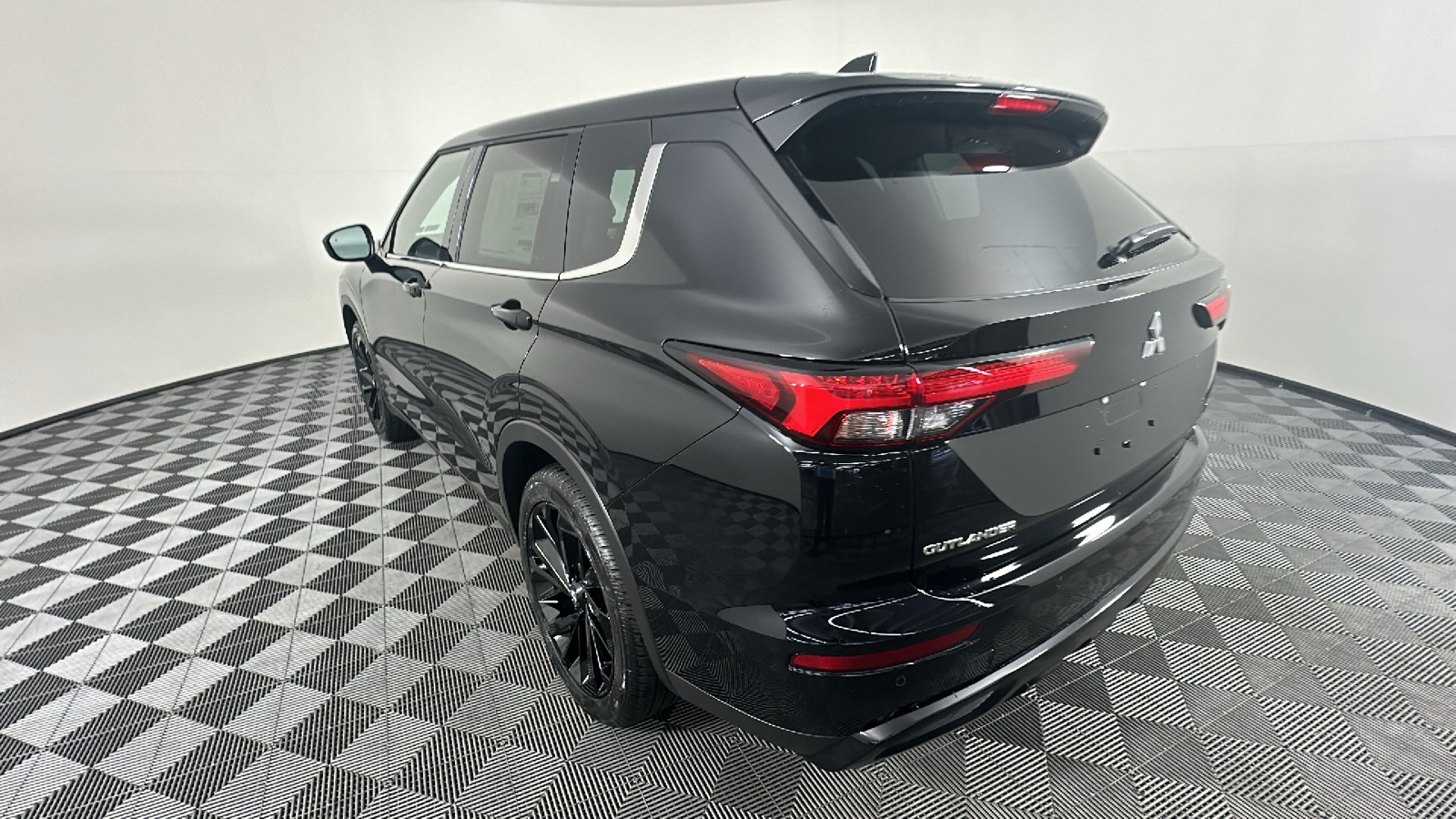 2024 Mitsubishi Outlander SE Black Edition w/Pano Roof 10