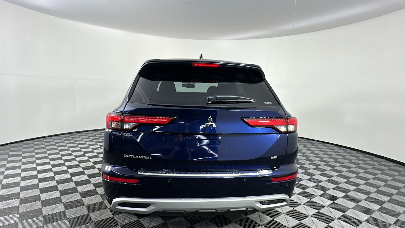 2024 Mitsubishi Outlander SE 13