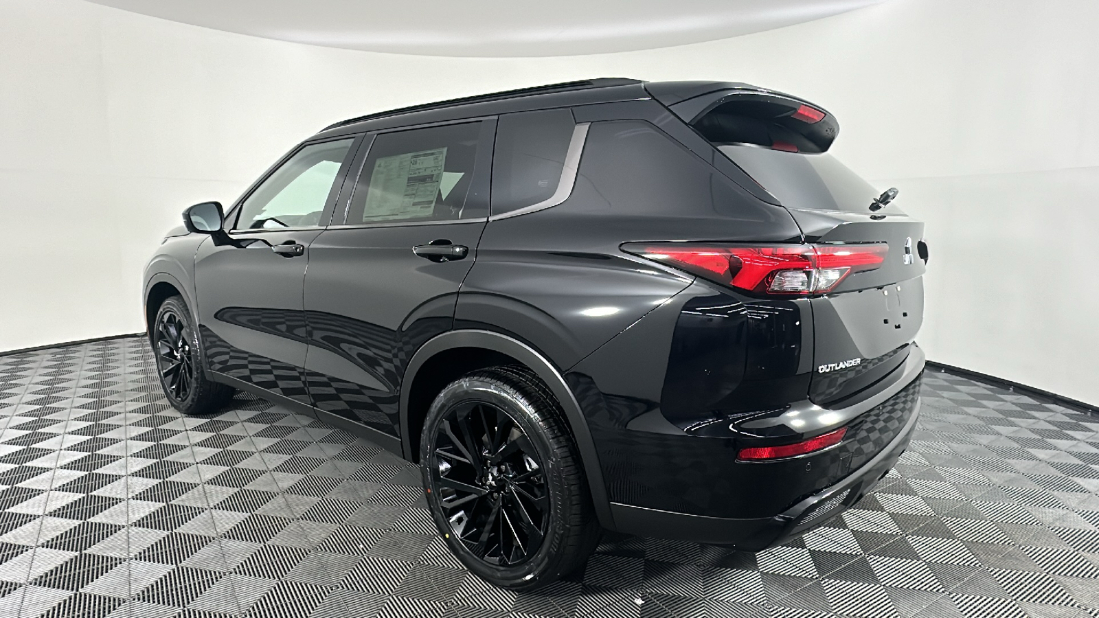 2024 Mitsubishi Outlander SEL Black Edition 11