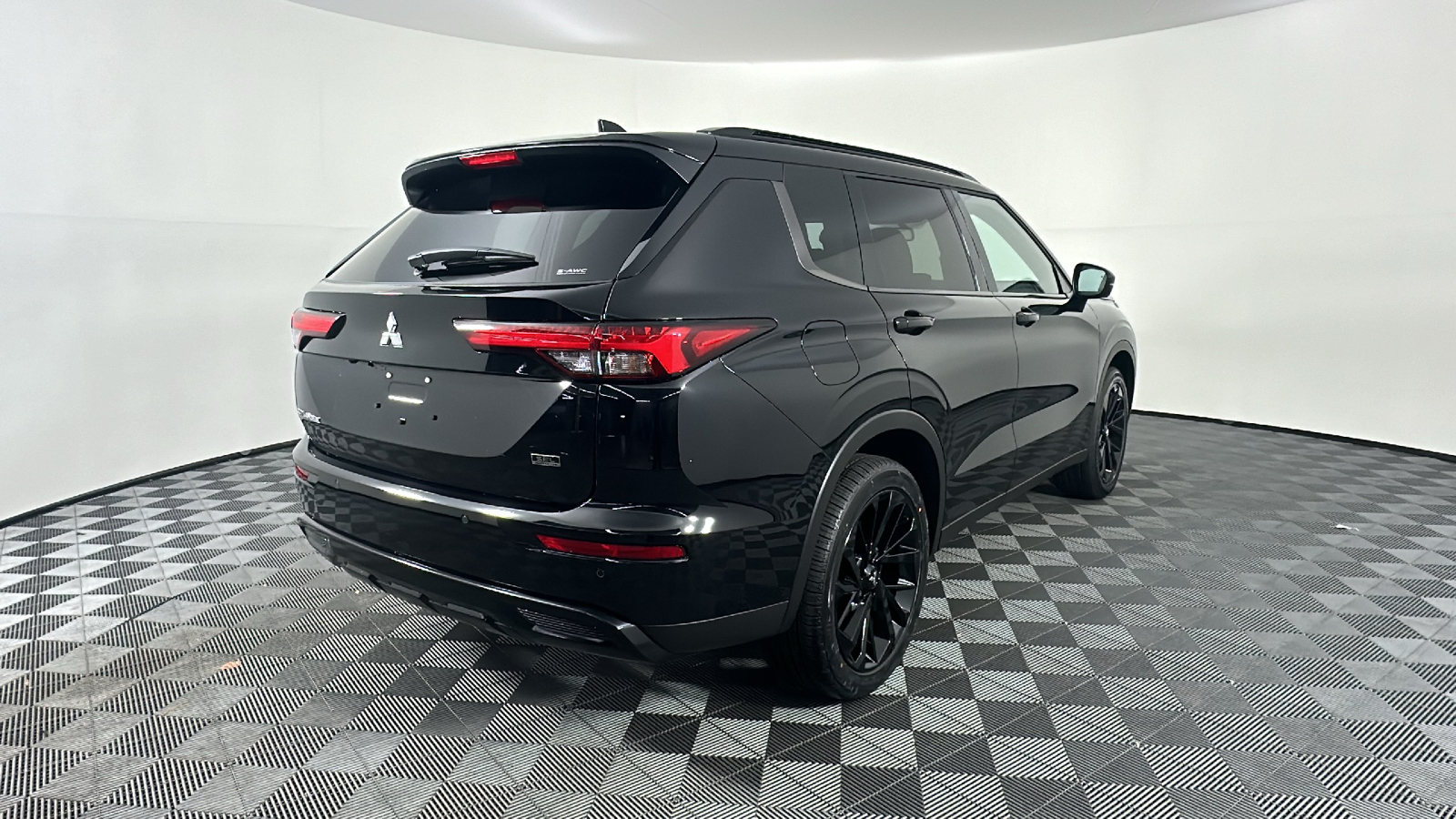 2024 Mitsubishi Outlander SEL Black Edition 18