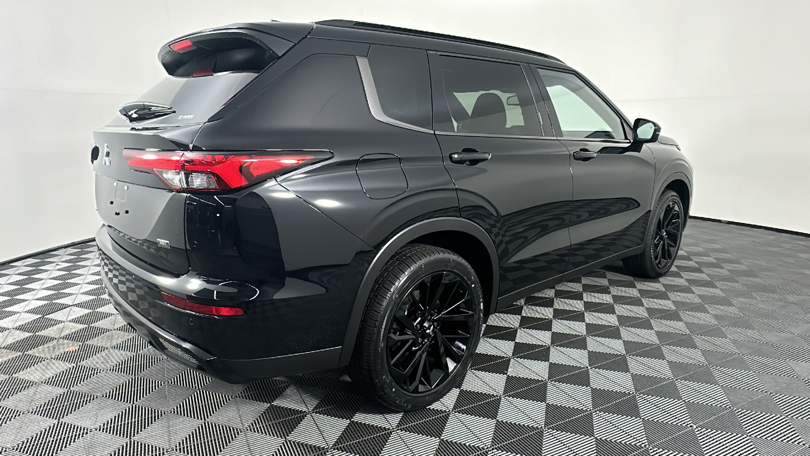 2024 Mitsubishi Outlander SEL Black Edition 19