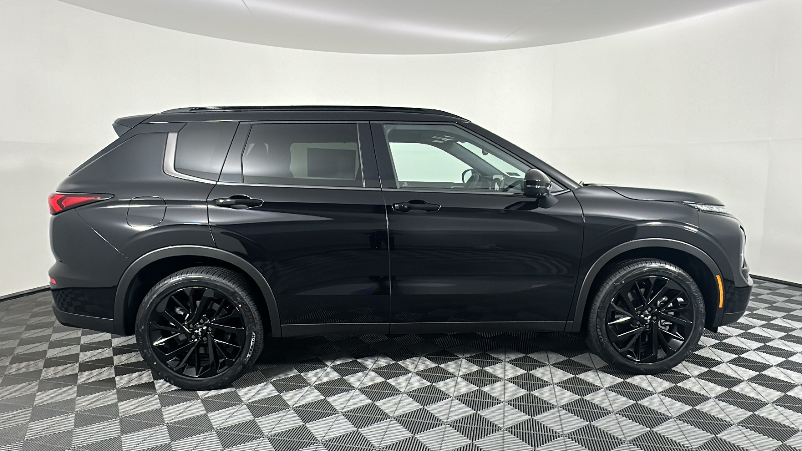 2024 Mitsubishi Outlander SEL Black Edition 22