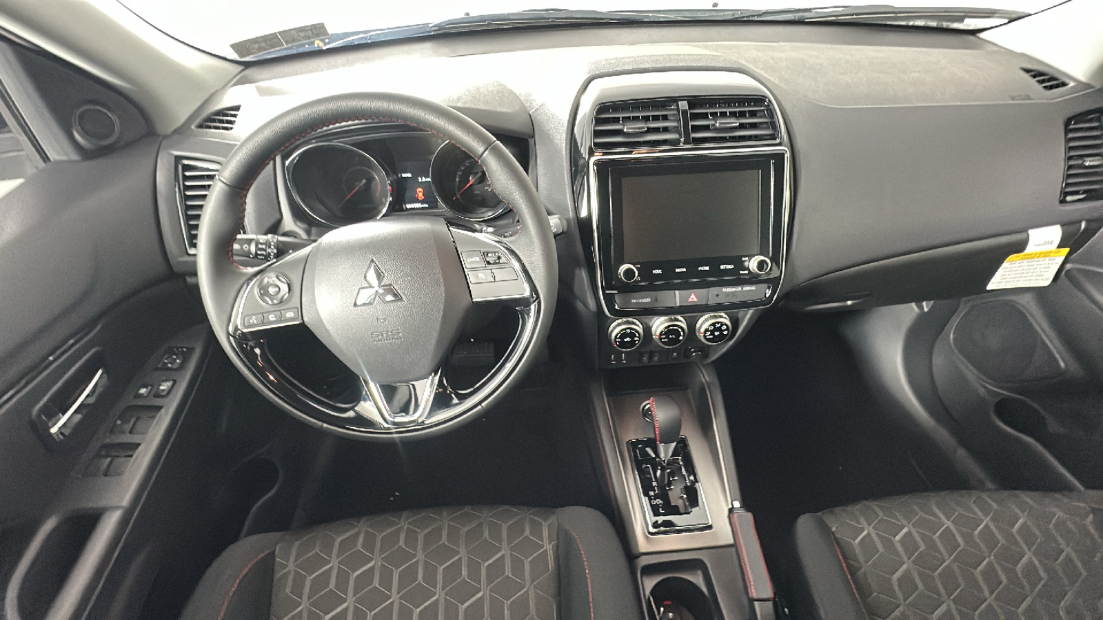 2024 Mitsubishi Outlander Sport 2.0 LE 24