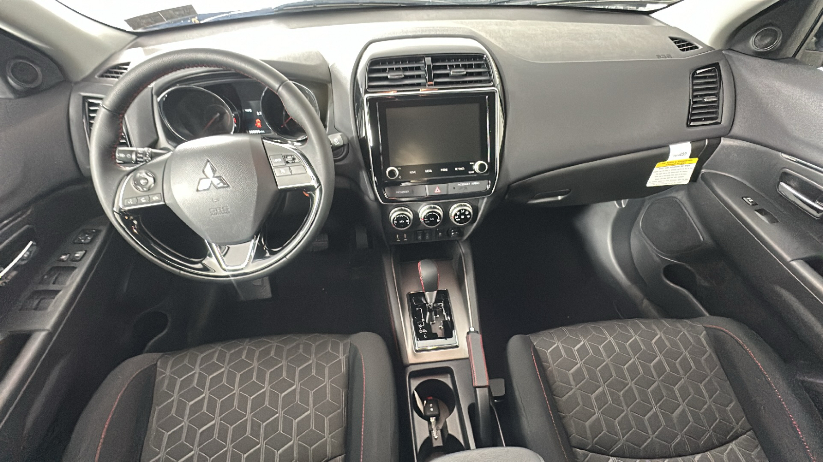 2024 Mitsubishi Outlander Sport 2.0 LE 26