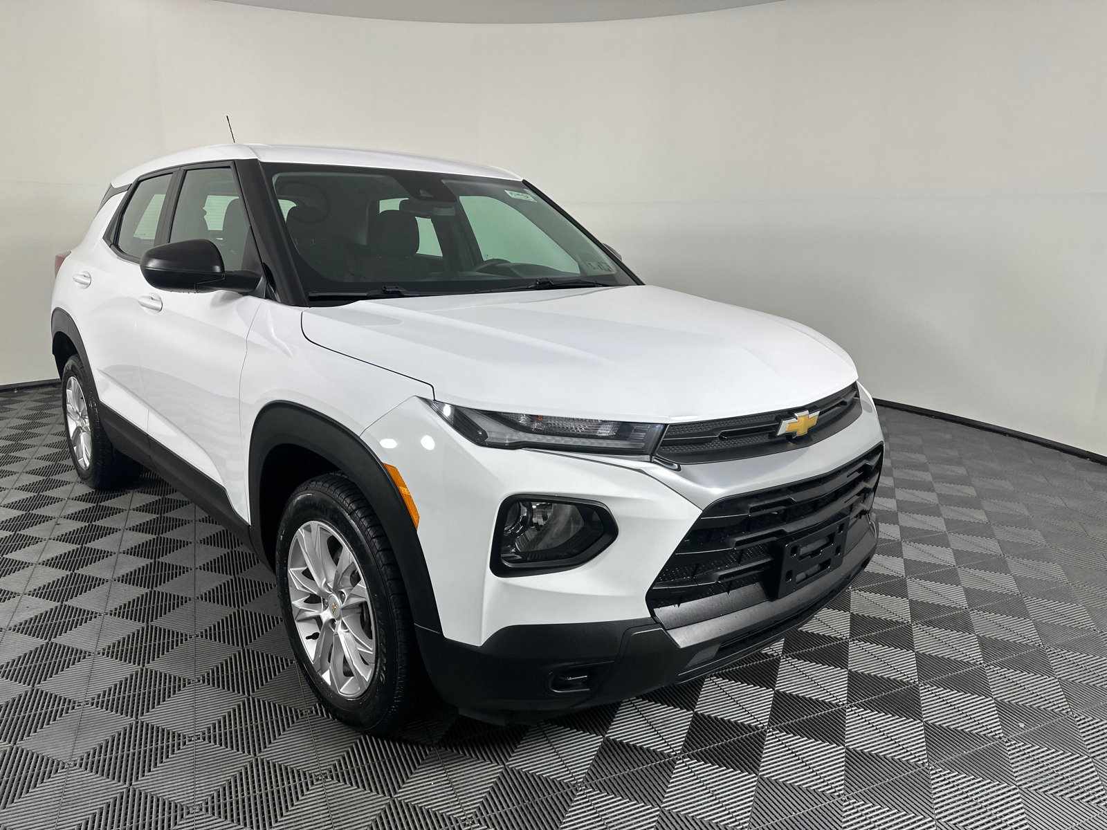 2021 Chevrolet TrailBlazer LS 2