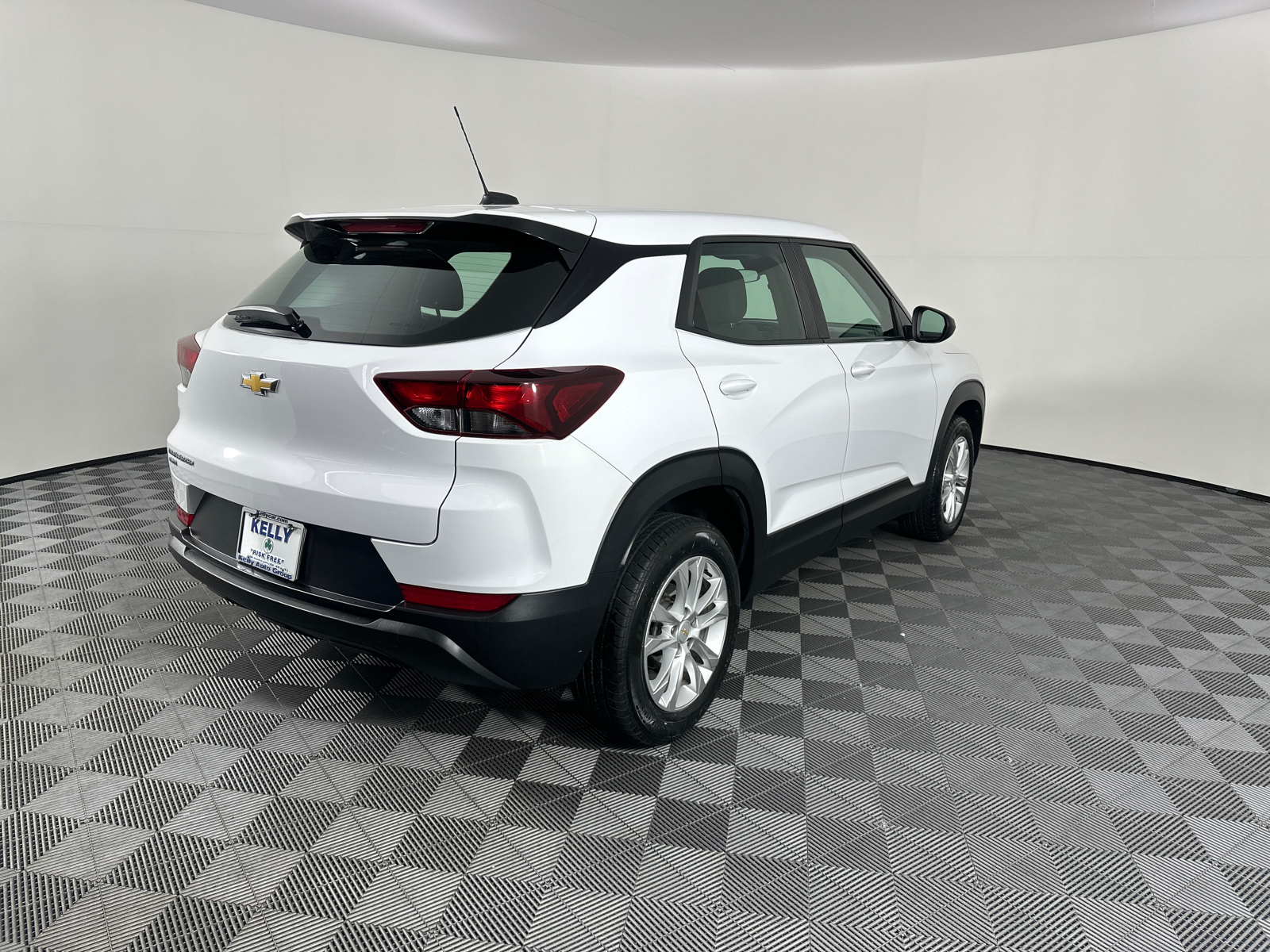 2021 Chevrolet TrailBlazer LS 15