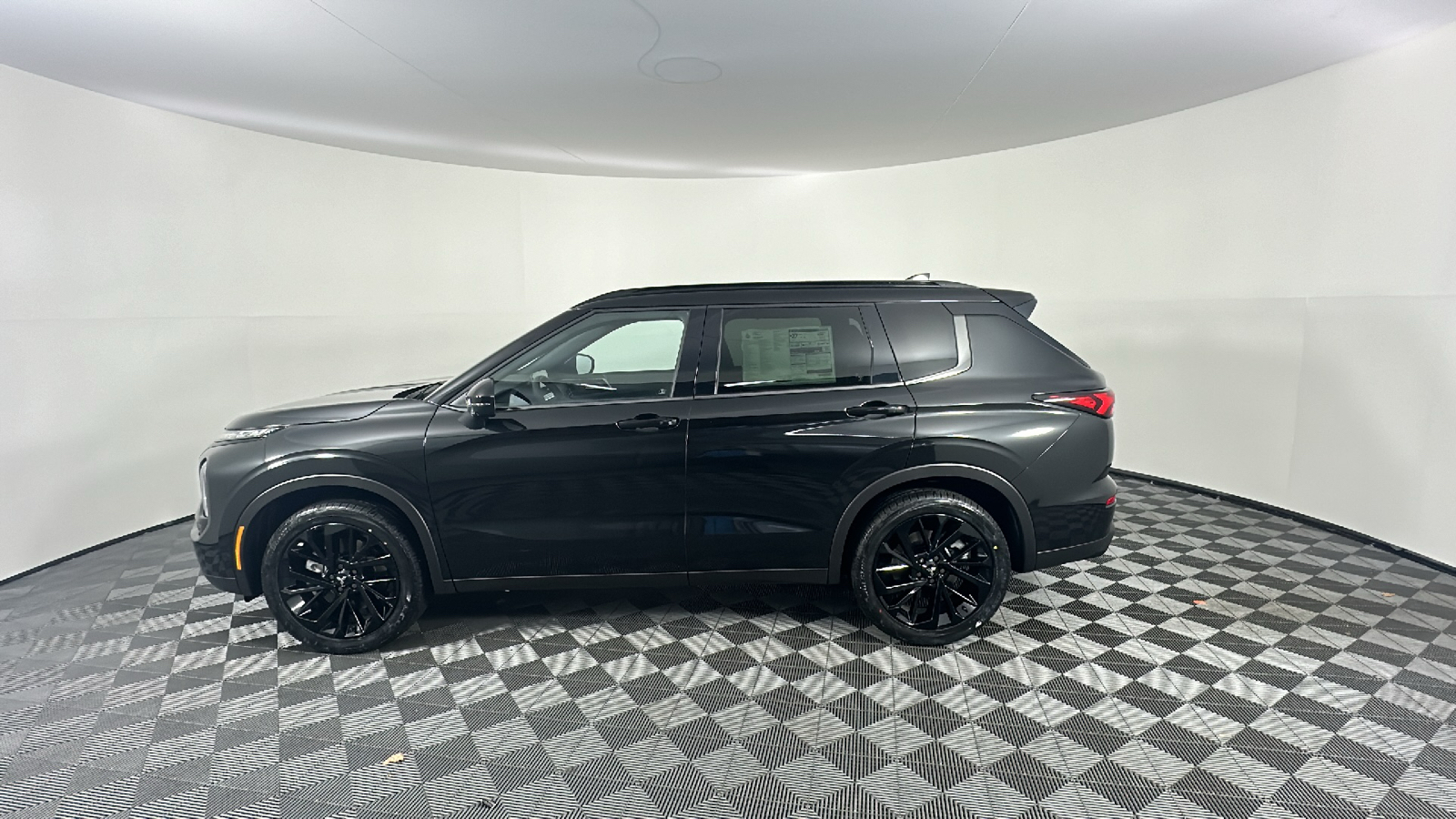 2024 Mitsubishi Outlander SEL Black Edition 7