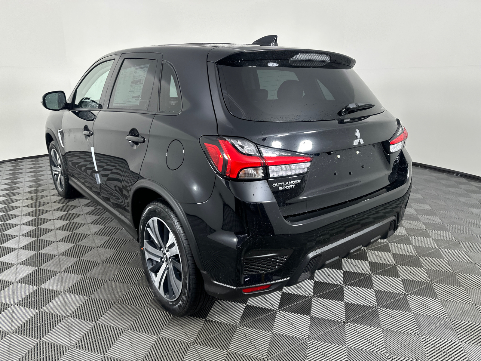 2024 Mitsubishi Outlander Sport  11