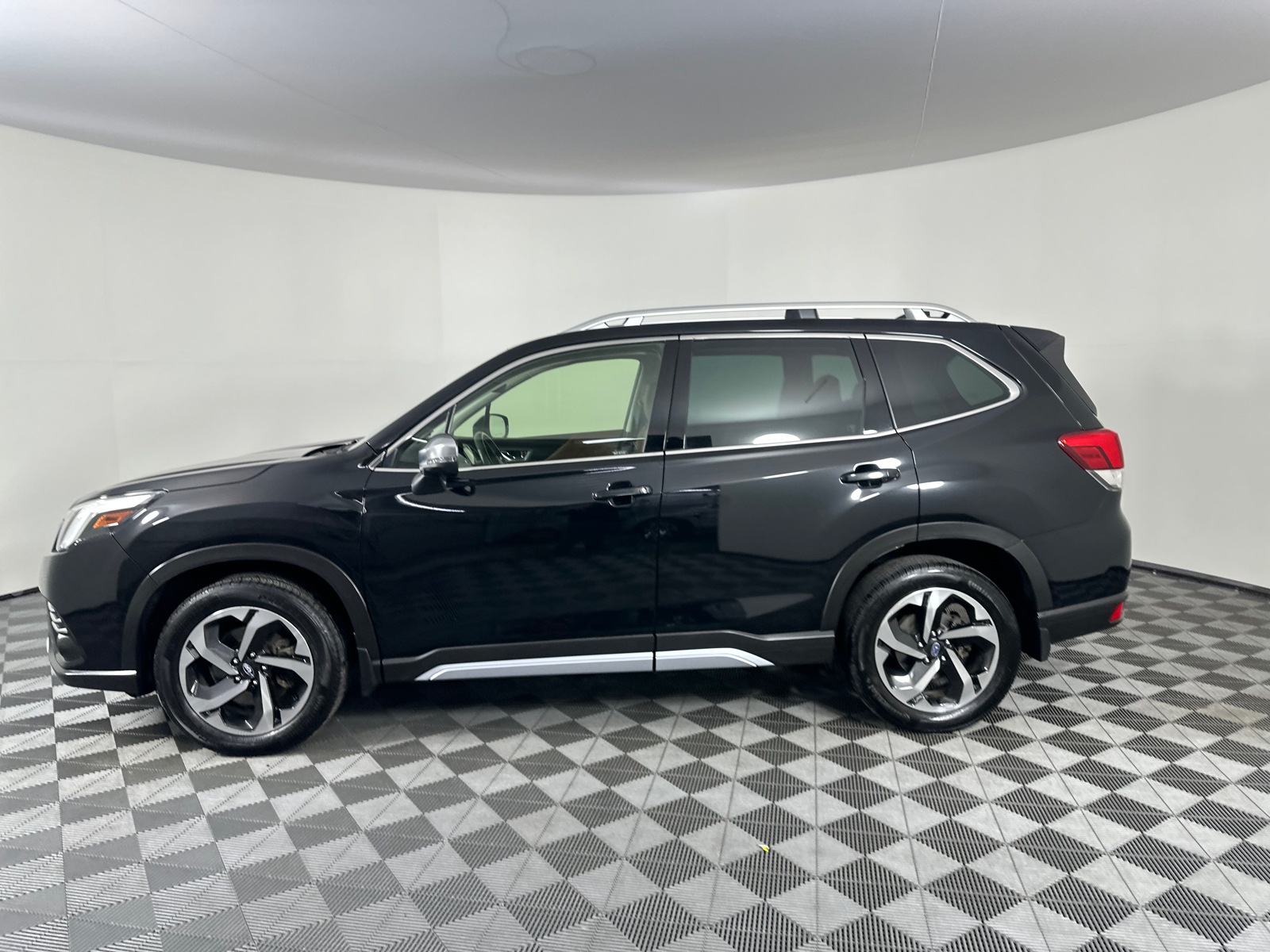 2022 Subaru Forester Touring 9