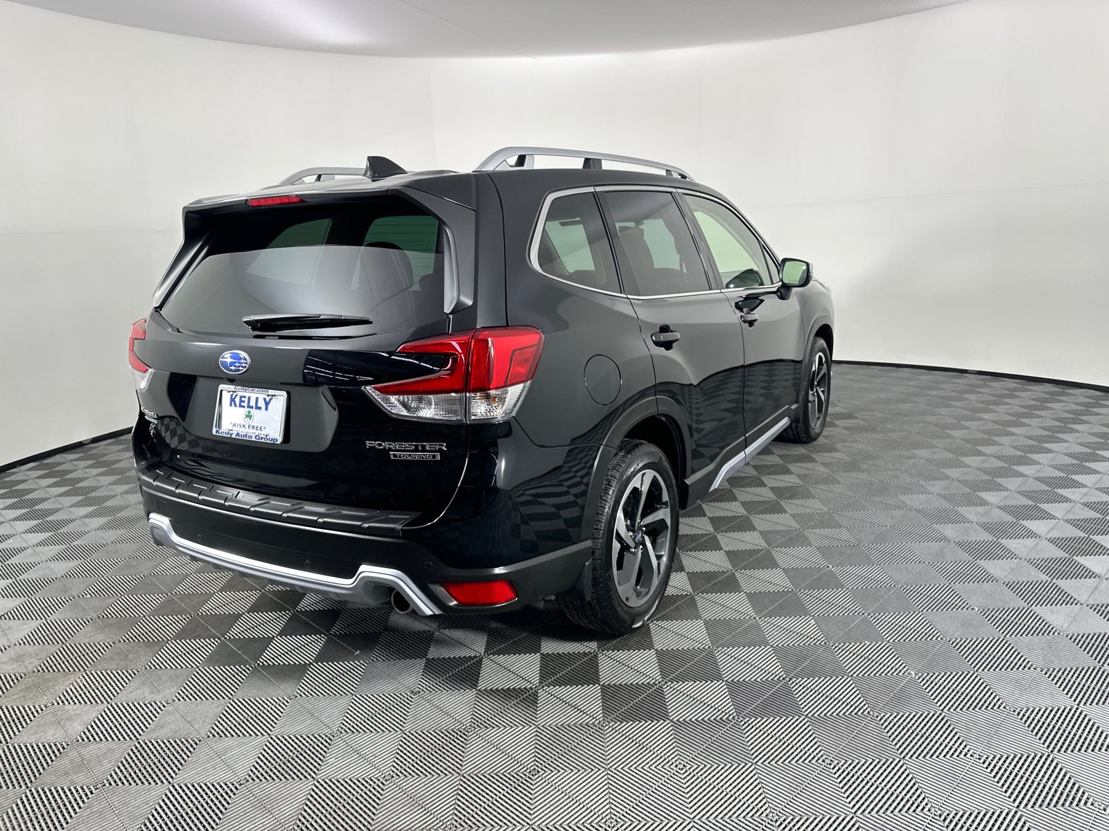 2022 Subaru Forester Touring 18