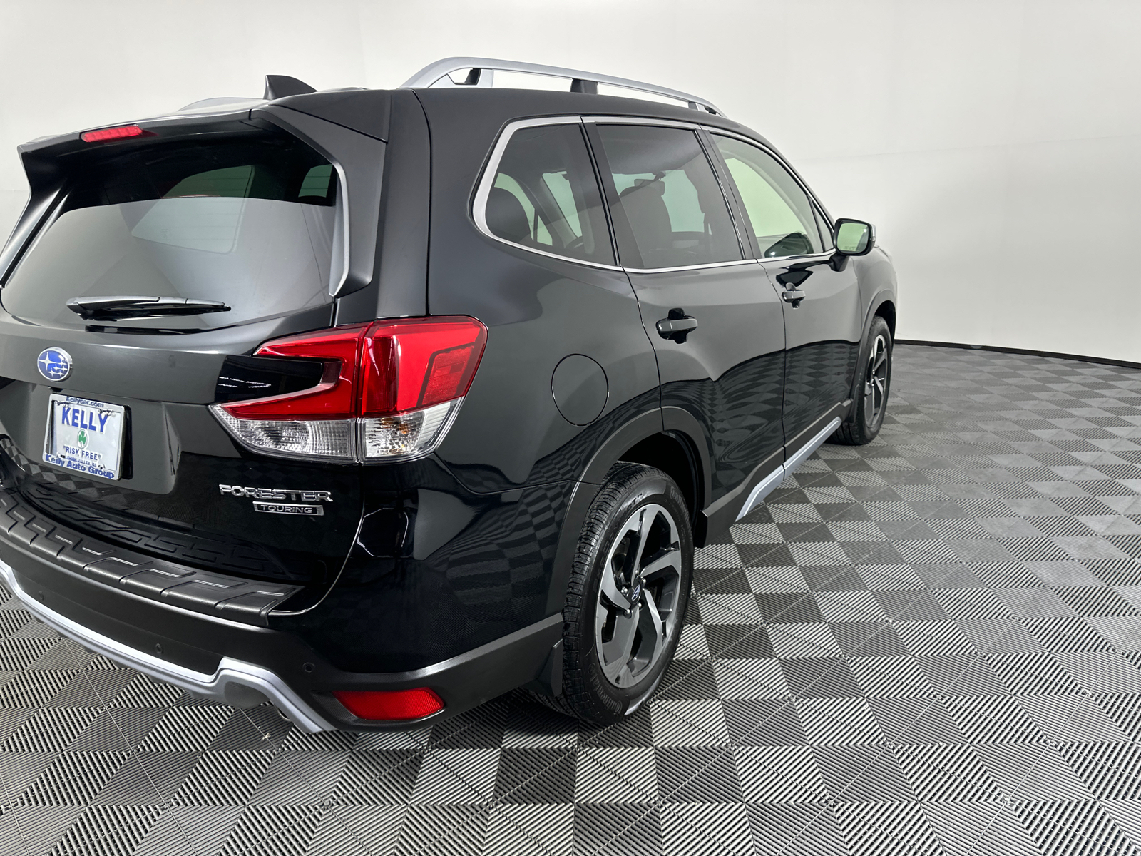 2022 Subaru Forester Touring 19