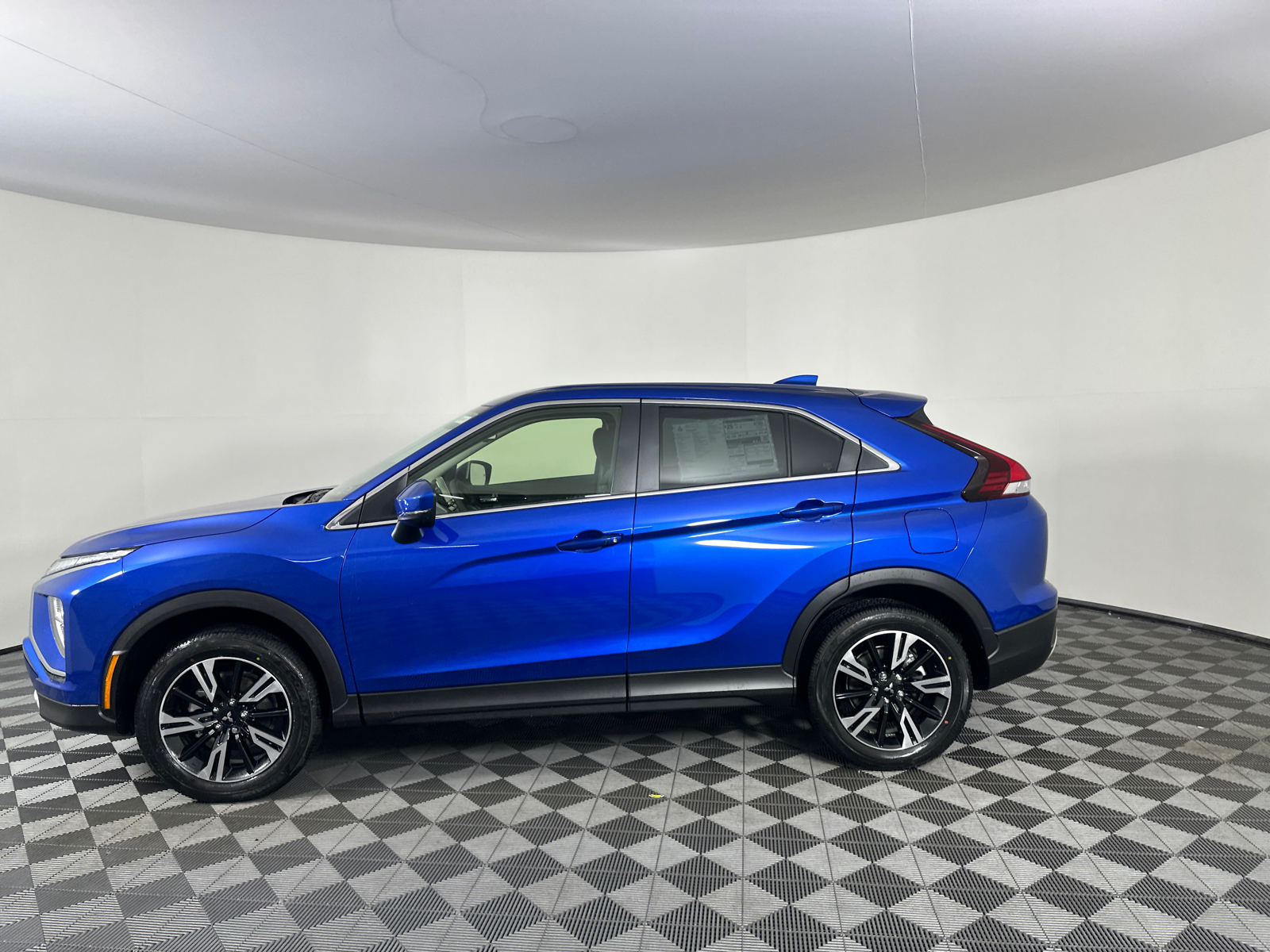 2025 Mitsubishi Eclipse Cross  9