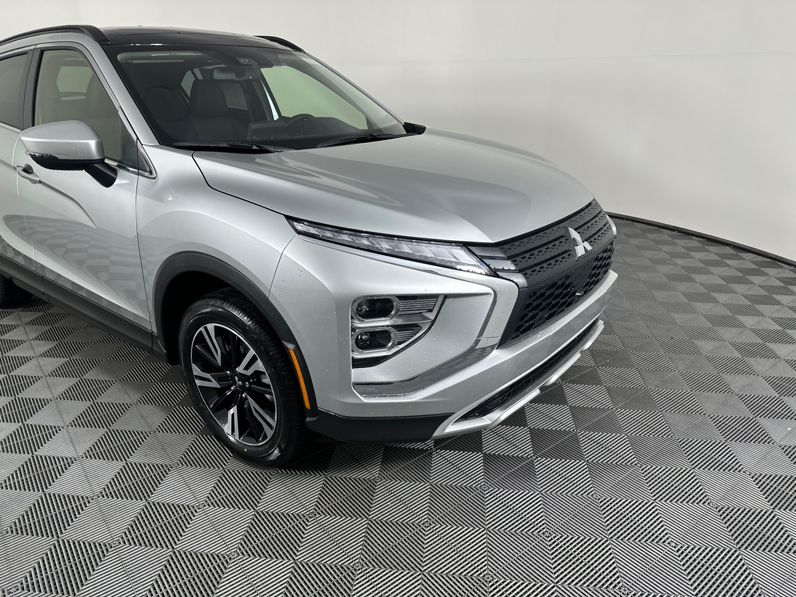 2025 Mitsubishi Eclipse Cross  2