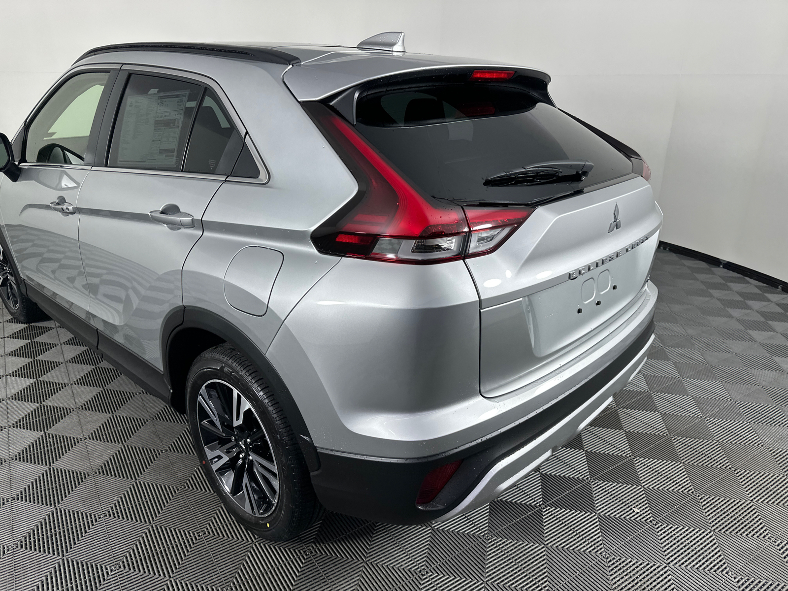 2025 Mitsubishi Eclipse Cross  12