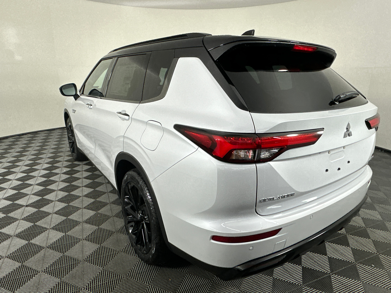 2025 Mitsubishi Outlander PHEV SEL 10