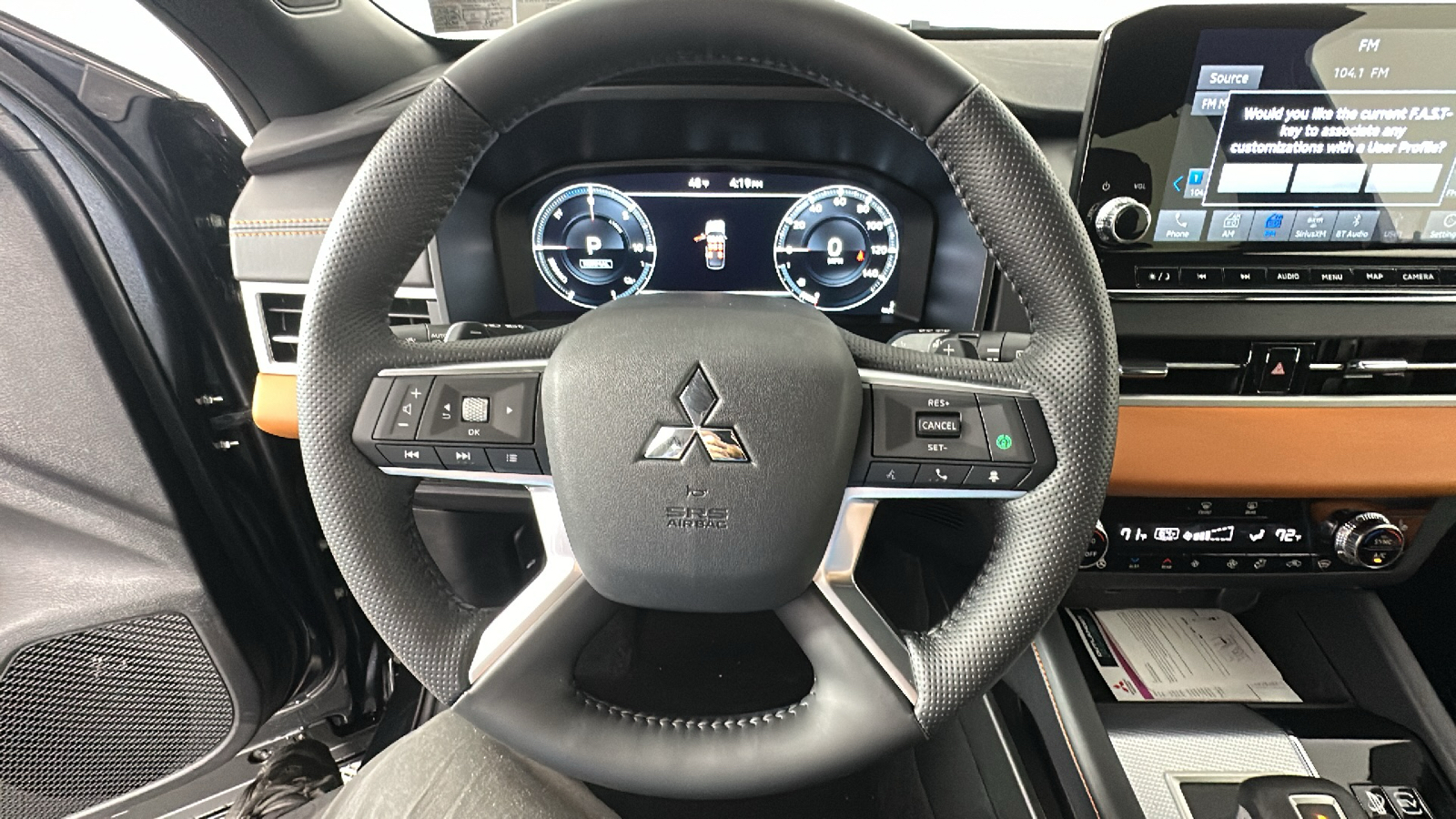 2025 Mitsubishi Outlander PHEV SEL 37