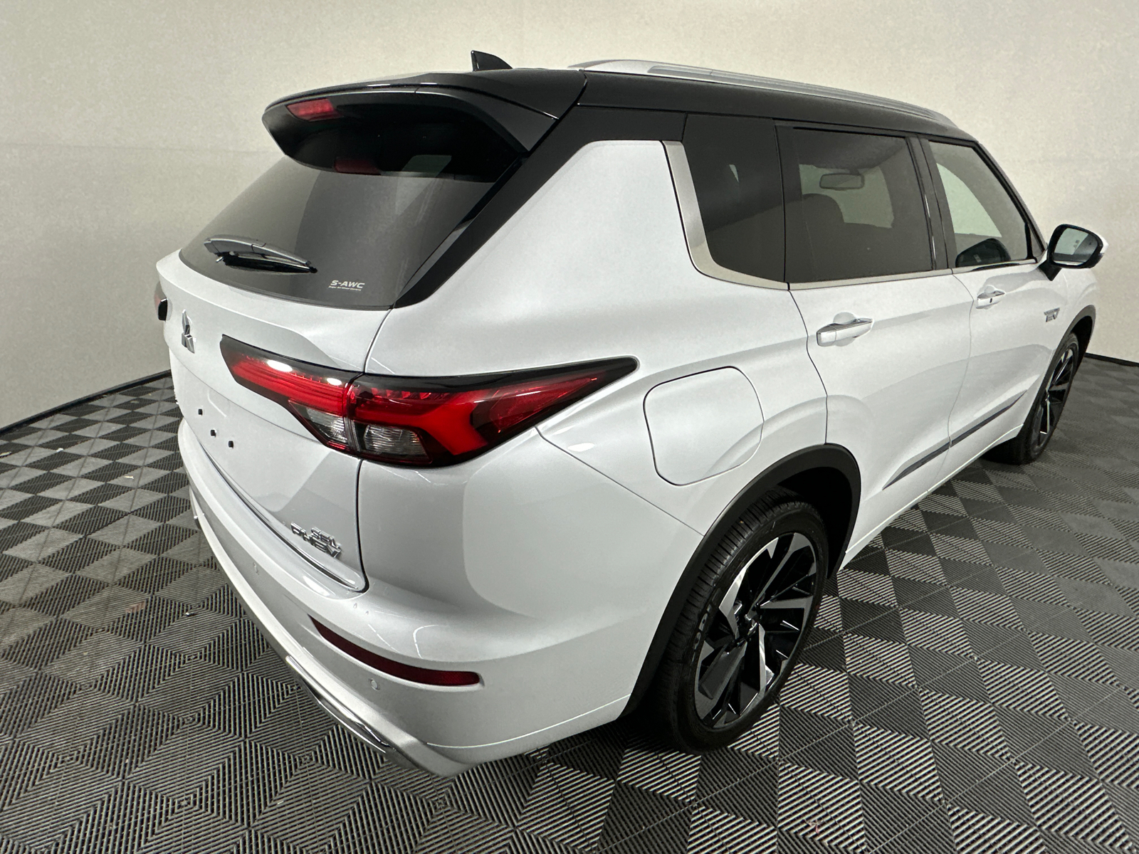 2025 Mitsubishi Outlander PHEV SEL 21