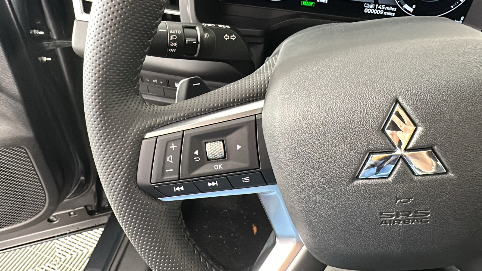 2025 Mitsubishi Outlander PHEV SEL 36