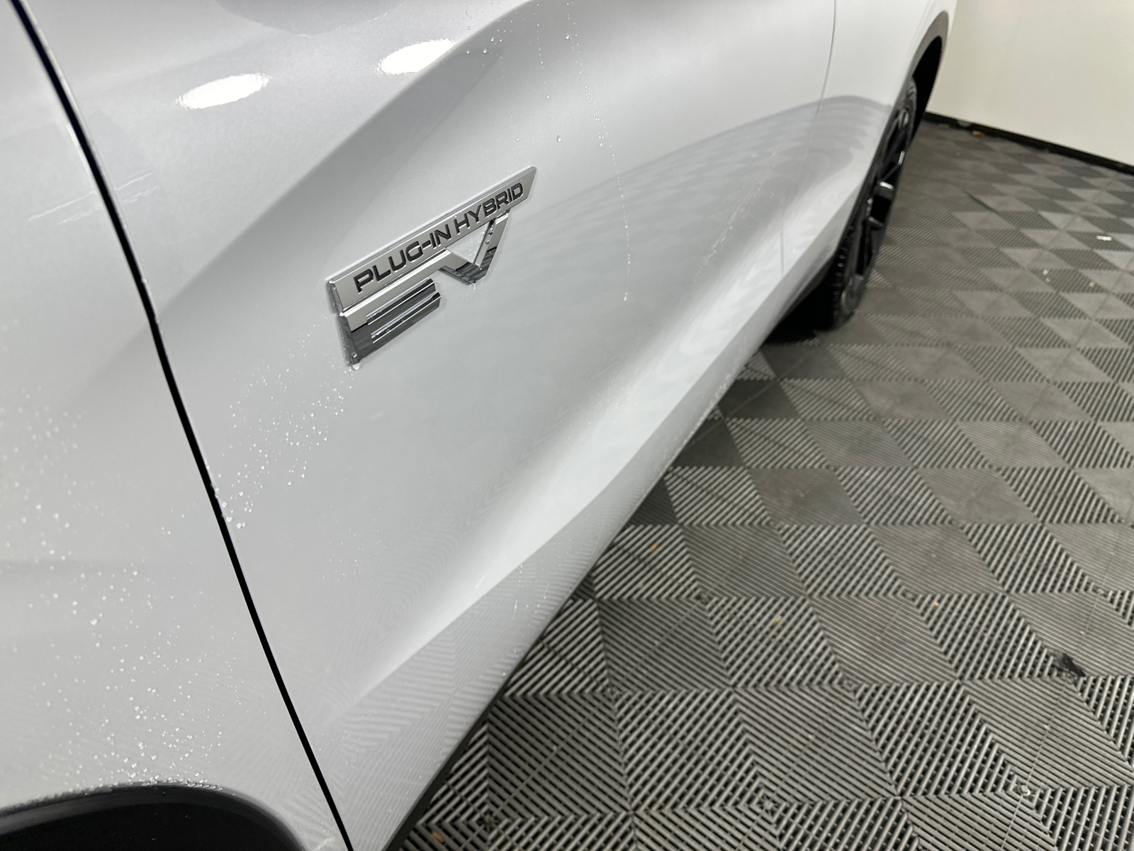 2025 Mitsubishi Outlander PHEV SEL 6