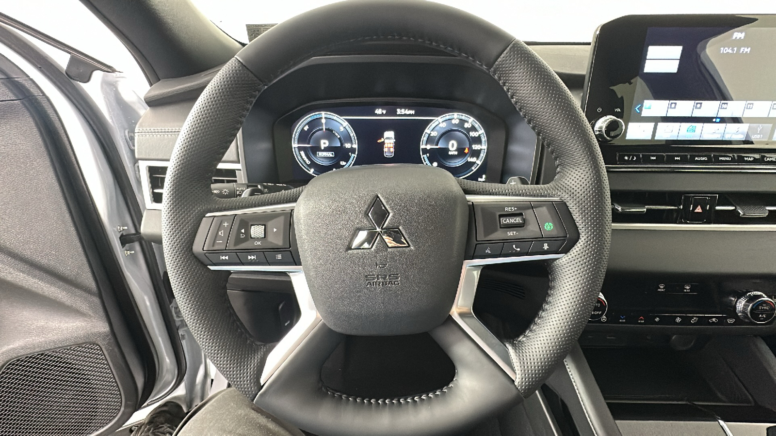 2025 Mitsubishi Outlander PHEV SEL 38