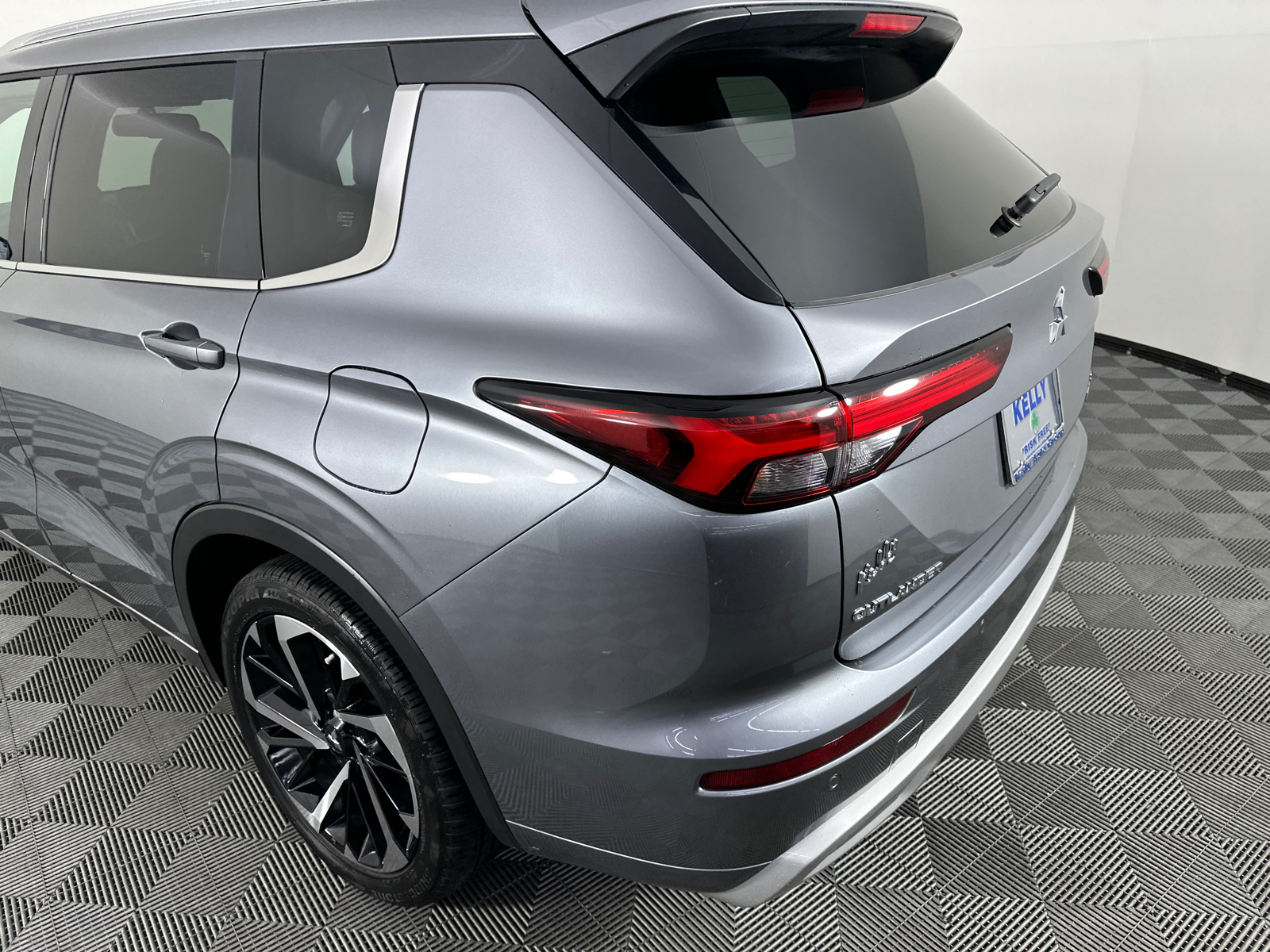 2024 Mitsubishi Outlander PHEV SEL 12