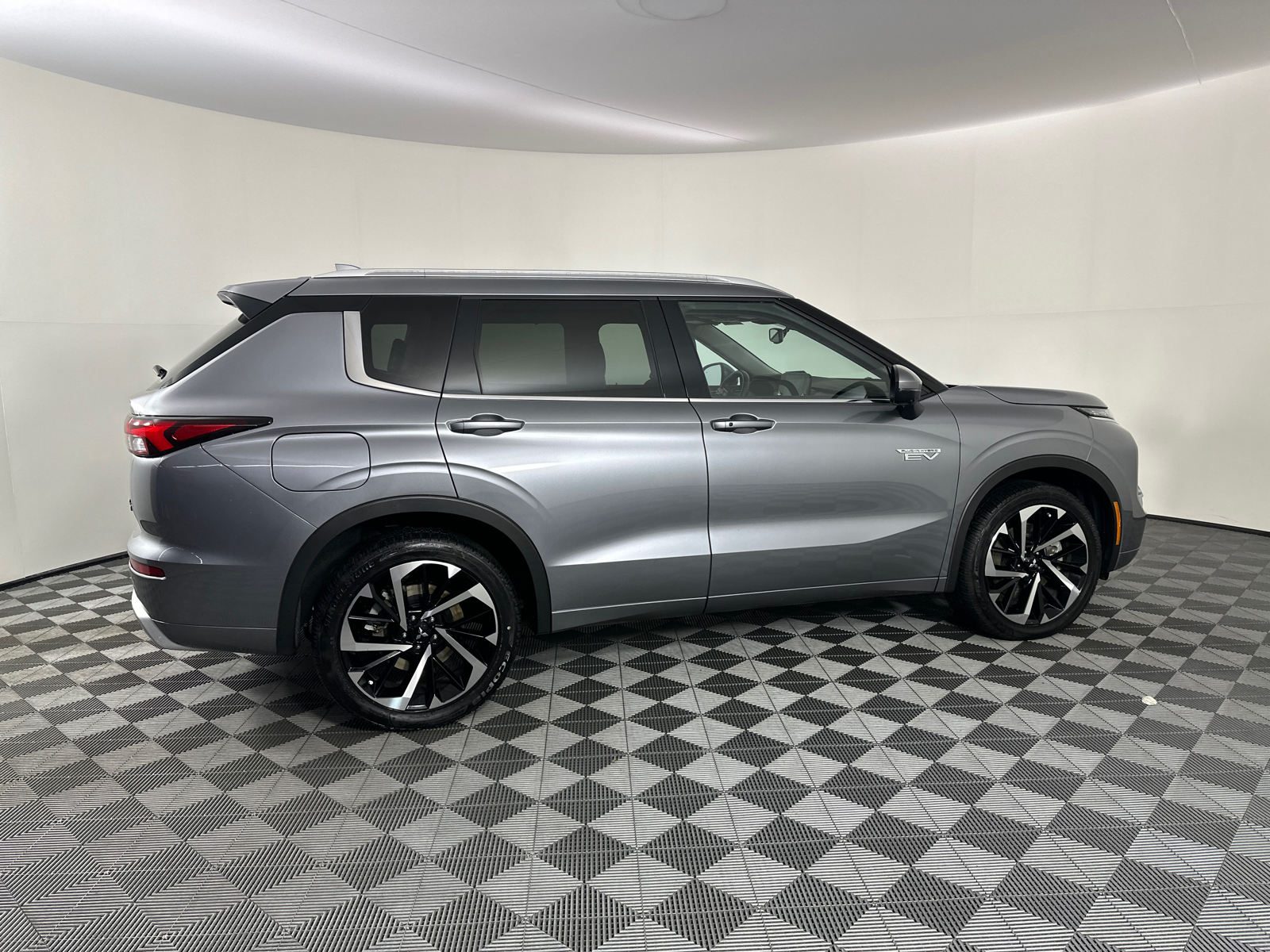 2024 Mitsubishi Outlander PHEV SEL 23