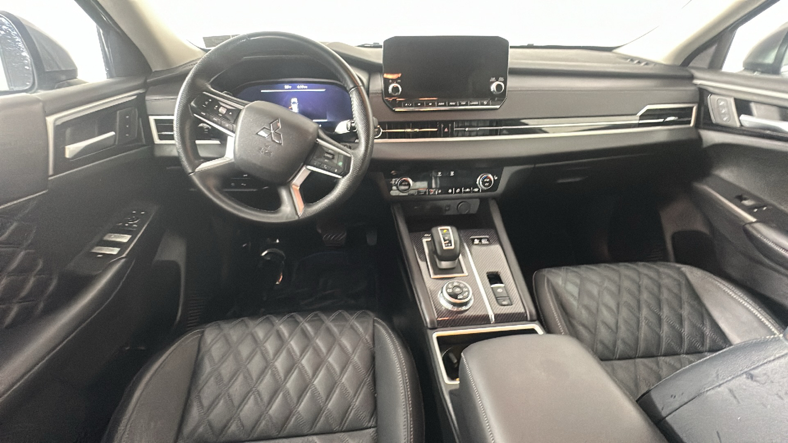 2024 Mitsubishi Outlander PHEV SEL 31