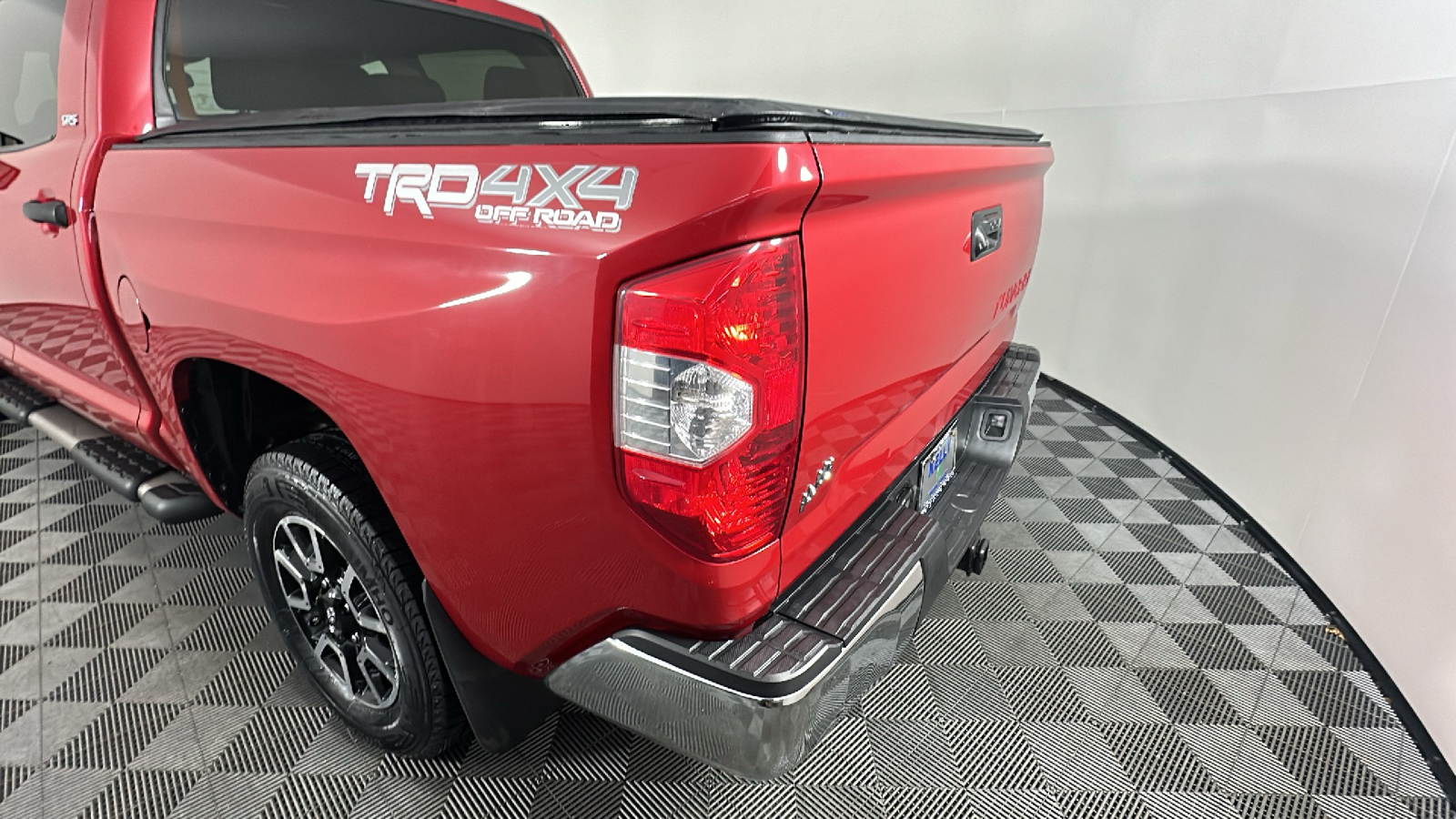 2016 Toyota Tundra SR5 13