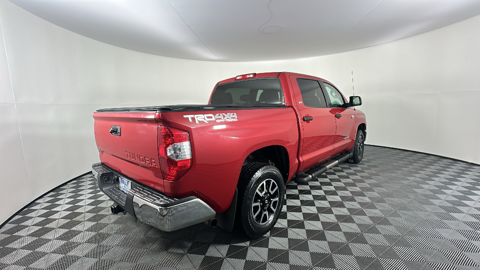 2016 Toyota Tundra SR5 17