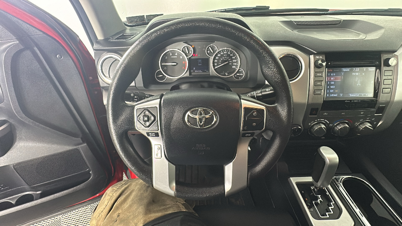 2016 Toyota Tundra SR5 31