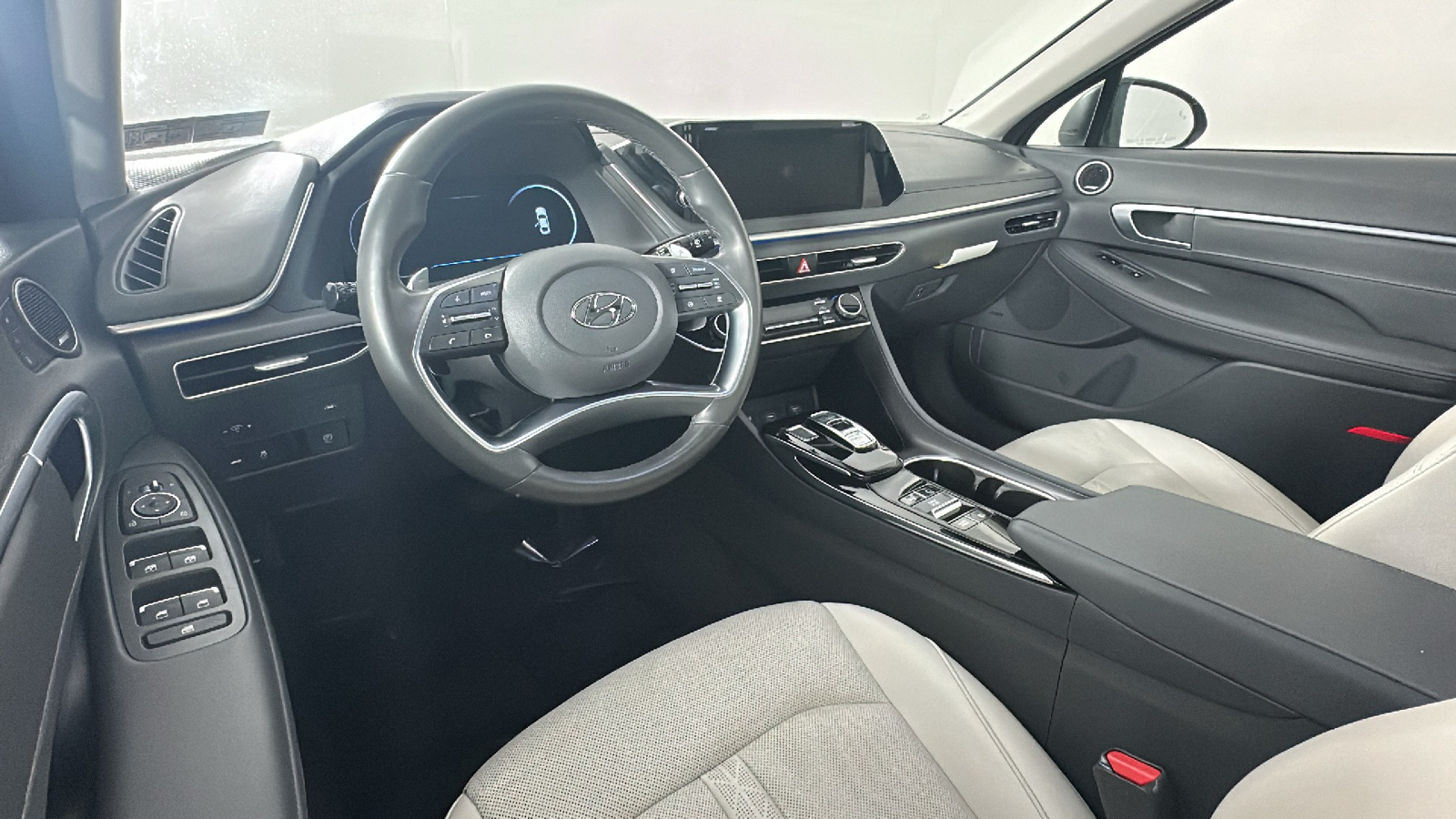 2021 Hyundai Sonata Limited 28