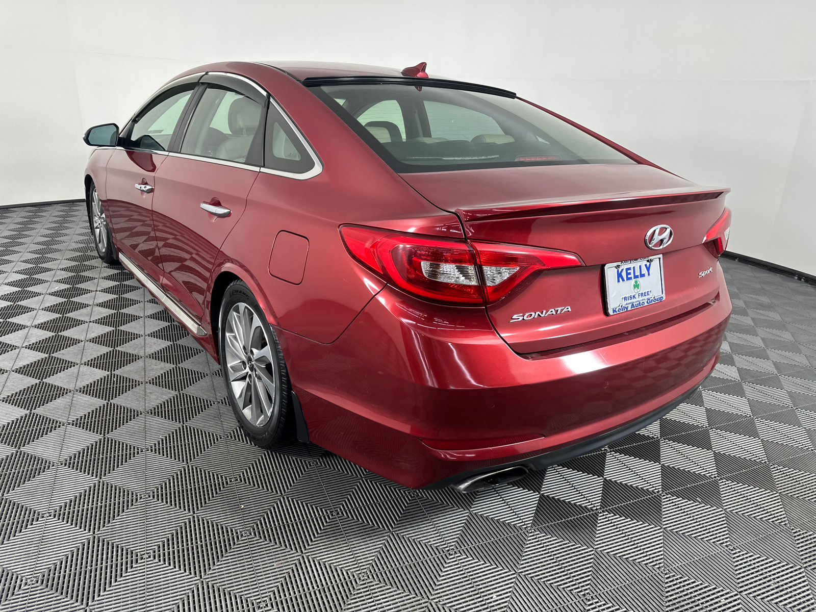 2015 Hyundai Sonata Sport 11