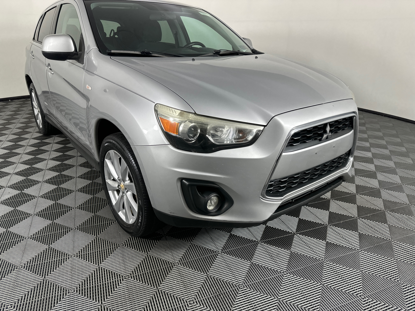 2013 Mitsubishi Outlander Sport ES 2